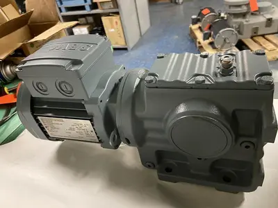 New | in-Stock SEW-EURODRIVE S47-DR63M6 Gearmotors | Surplus Asset Holdings #1226944