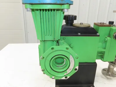Pulsafeeder Pulsar 25H Hydraulic Diaphragm Metering Pump 2.4 GPH 1/2" Flanged