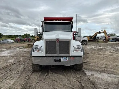 USED 2018 KENWORTH T880