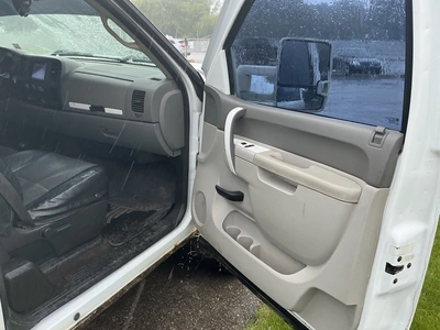 USED 2013 CHEVROLET SILVERADO 2500HD