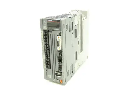 Mitsubishi MR-J4-100B AC Servo Drive 1kW 200-240V 3Ph MELSERVO J4