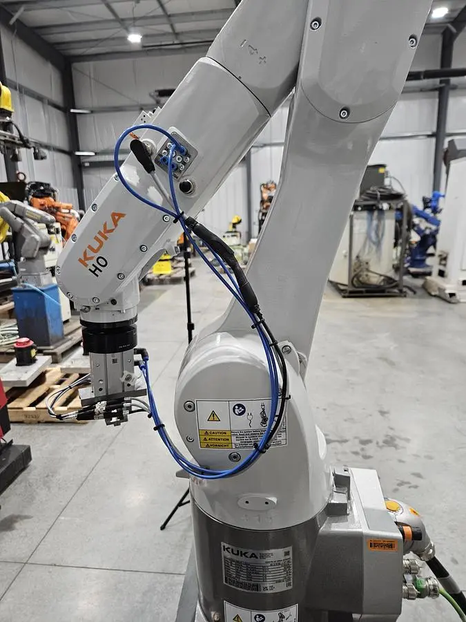 USED 2024 KUKA KR10 R1100