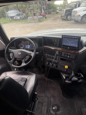 Used 2021 INTERNATIONAL SHOWHAULER CUSTOM 4X4 Campers, Caravans, Motorhomes Michigan US | Miedema Asset Management Group #1580270