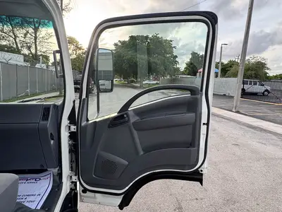 Used 2018 ISUZU NPR XD Reefer Trucks Florida US | Truck and Van Outlet #1509182