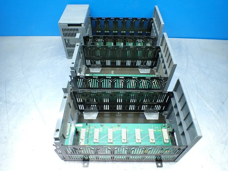 Used ALLENBRADLEY 1746A7 PLC Chassis Ohio US | HGR 24 #1064626
