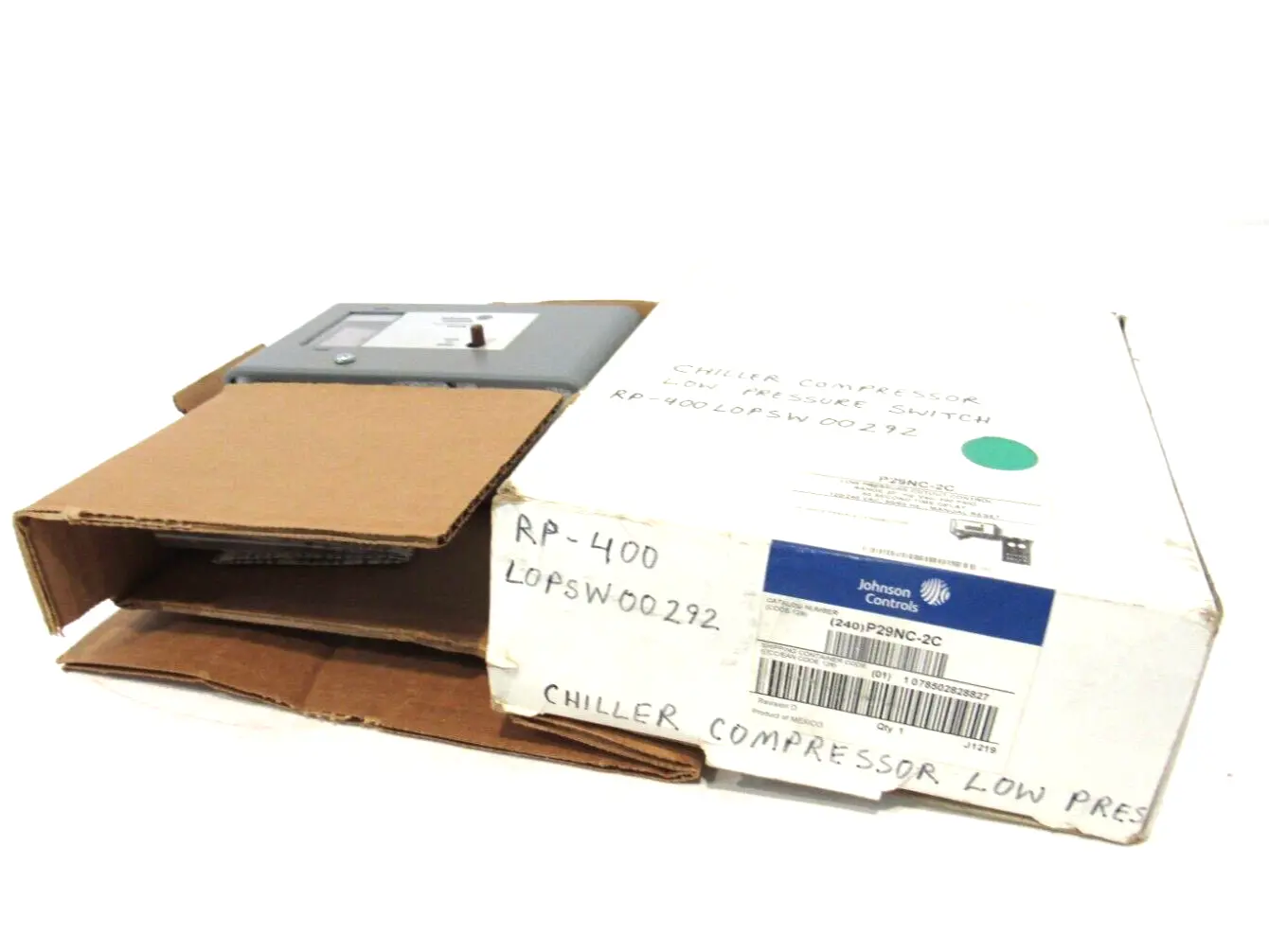 NEW JOHNSON CONTROLS P29NC-2C PRESSURE SWITCH P29NC2C