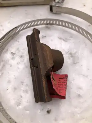 Thomas & Betts 3971 Bronze/Stainless Steel Universal Ground Clamp 2-1/2″ -5″ -NIB