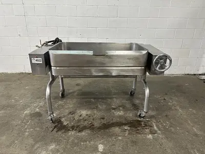 25 Gallon Electric Tilt Skillet