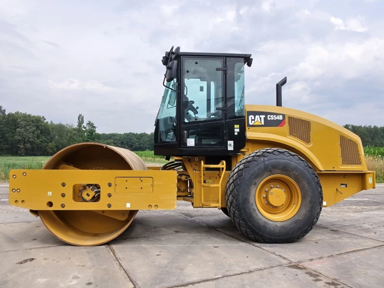 USED 2016 Caterpillar CS54B