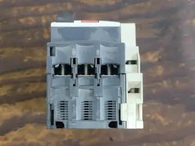 Used TELEMECANIQUE GV2ME10 Switchgears British Columbia CA | Lenmark #242050