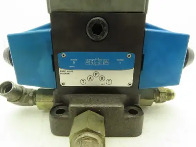 Used VICKERS _UNKNOWN_ Valves/Fittings Indiana US | Arrow Industrial #1316961