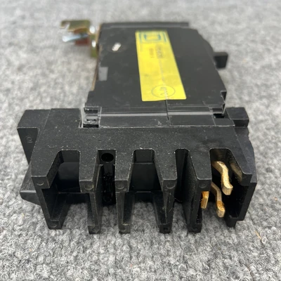 Used Square D ["FY14020", "FY14020A", "FY14020B", "FY14020C"] Circuit Breakers California US | Davliegogo LLC #1705862