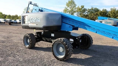 USED 2022 Genie S-65