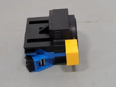 NEW IDEC HW1B-M110-S
