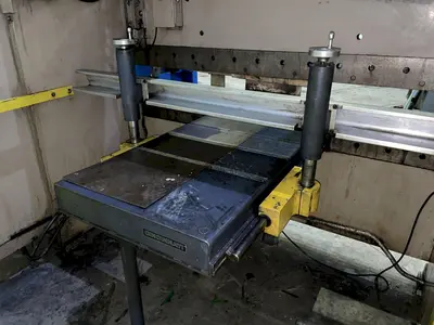 90 TON X 8' CINCINNATI MODEL 90FMIIx6 HYDRAULIC PRESS BRAKE: STOCK #15768