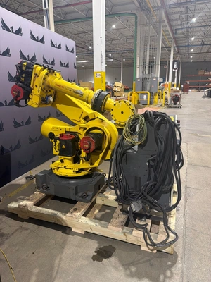 USED 2014 FANUC R-2000IB/210F + R30IB