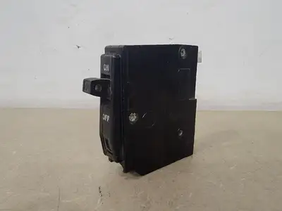 USED SQUARE D QO130
