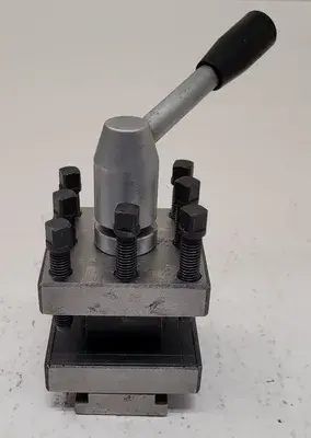 Used _UNKNOWN_ 4-WAY LATHE TOOL POST Misc Industrial Equipment Kentucky US | Aucto #687811