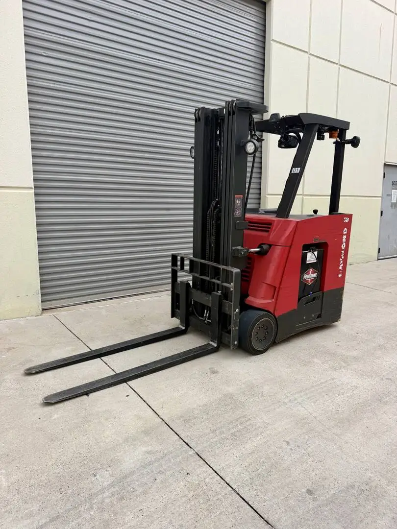 Used 2015 RAYMOND 415-C30TT 3-Wheel Stand up Electric Counterbalance Forklifts Texas US | TB Forklifts #1274881