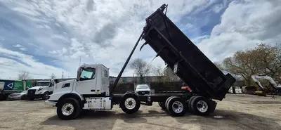 2024 VOLVO VHD84B Dump Trucks | Platinum Group (18)