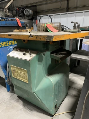 Comaca 8″ x 8″ Corner Notcher