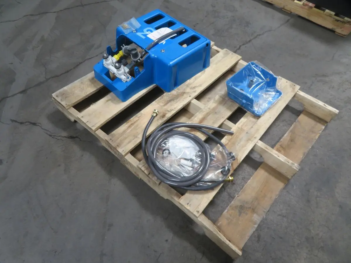 Used SPARTAN CHEMICAL 967100 Dispensing Machines Texas US | Aucto #1461154