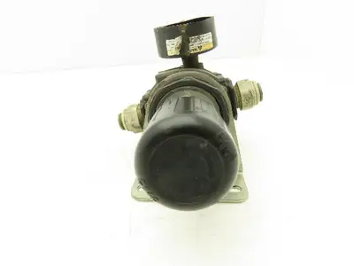 Dayton 4ZK97 SpeedAire Filter Regulator 150 PSI 1/2" NPT