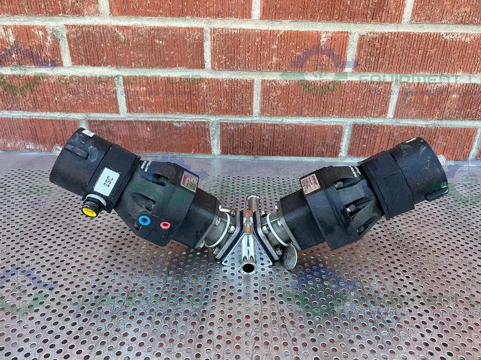 Used LOT OF 2 - ITT PURE FLO 9920 DIAPHRAGM VALVE 90 PSI W/ 3- WAY 3/4" SANITARY FITTINGS Valves/Fittings California US | Equipment Lab #485602