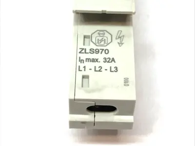 Used ABB SMISSLINE TP Universal Adapter 600VAC 32A Bus Bars & Plugs Michigan US | Maverick Industrial Sales #1391644