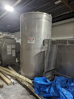 Heated Oil Holding Tank