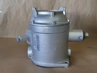 Used BARKSDALE D1X-A3SS-UL Switchgears British Columbia CA | Lenmark #238829