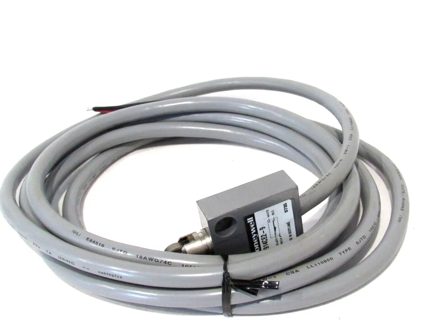 NEW HONEYWELL 914CE2-9 LIMIT SWITCH 914CE29