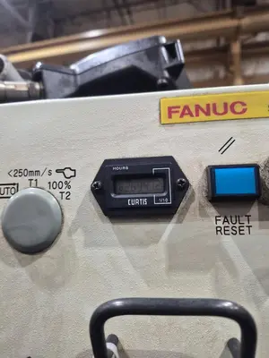 Used FANUC ROBOT MODEL ARCMATE 120IC WITH R-30IA CONTROLS, LINCOLN POWER SUPPLY I400, TORCH TIP AND MORE Robotic Welding Cells | Harbor Machinery Inc. #1283427