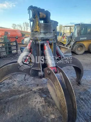 USED YOUNG CORPORATION TWO (2) LO100B ORANGE PEEL GRAPPLES