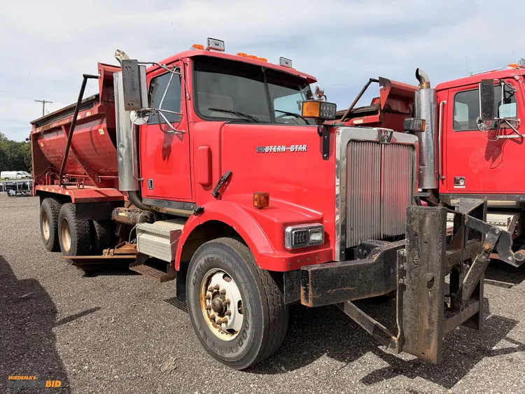 Used 2005 WESTERN STAR 4900 Box trucks Michigan US | Miedema Asset Management Group #1665689
