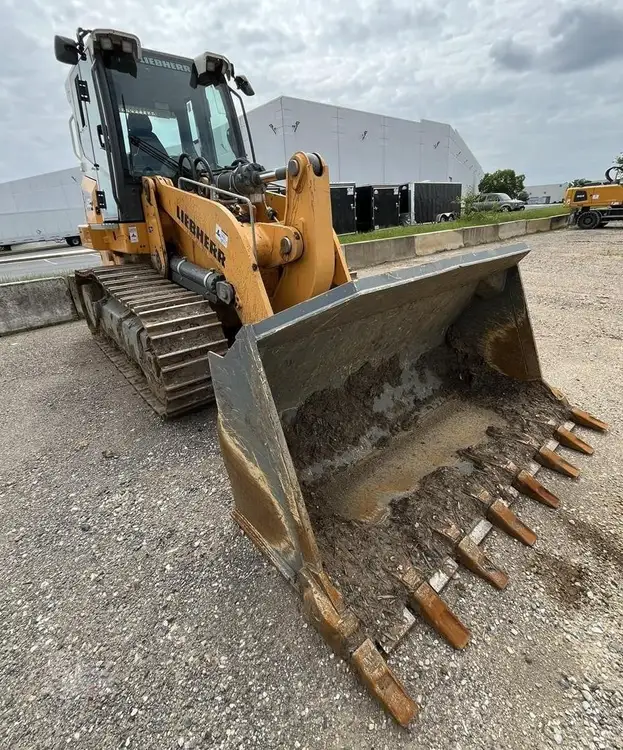 Used 2023 LIEBHERR LR636 Crawler Loaders Maryland US | Core Equipment Group #1502041
