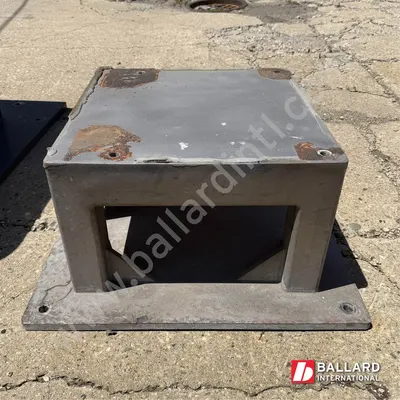 FANUC M-710 Series Robot Riser – 350mm – USED