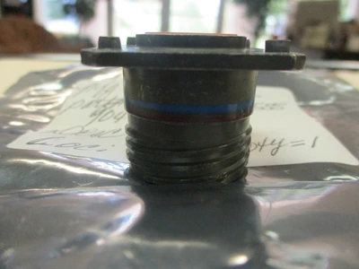 NEW Amphenol 77820 (88-555904-35P)