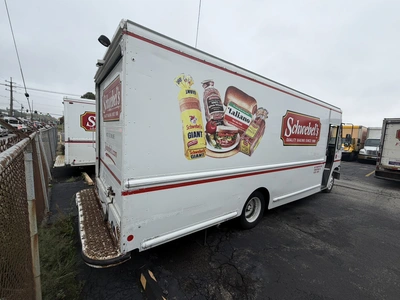 Used 2011 FREIGHTLINER BREAD TRUCK Box trucks Ohio US | Miedema Asset Management Group #1577907
