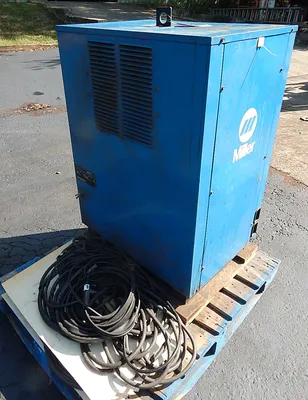 USED MILLER WELDING SYNCHRO WAVE 300