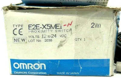 LOT OF 2 NEW OMRON E2E-X5ME1 PROXIMITY SWITCHES E2EX5ME1