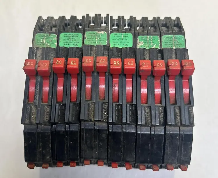 Used ARROW HART CB-220 Miscellaneous Equipment (Electrical & Power) | Surplus Asset Holdings #1189260