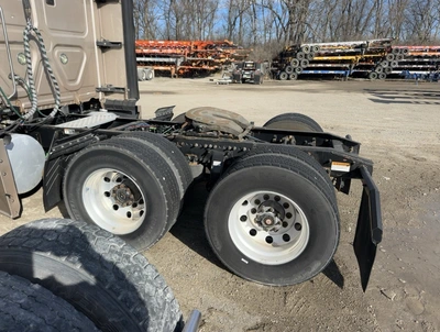 USED 2015 FREIGHTLINER CASCADIA