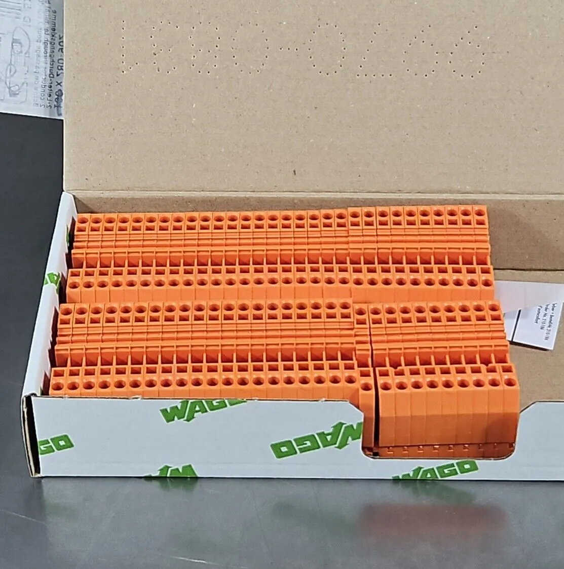 WAGO 280-902 Conductor Through Terminal Block. Box with 60. Loc 3E-46