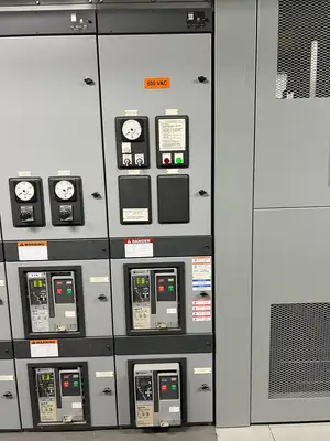 LV Double-Ended Unit Substation - 2 x 2000/3000kVA, 13.8kV Transformers w/ 600V MAGNUM DS Switchgear
