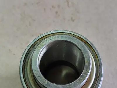 NEW SKF YEL-205-100