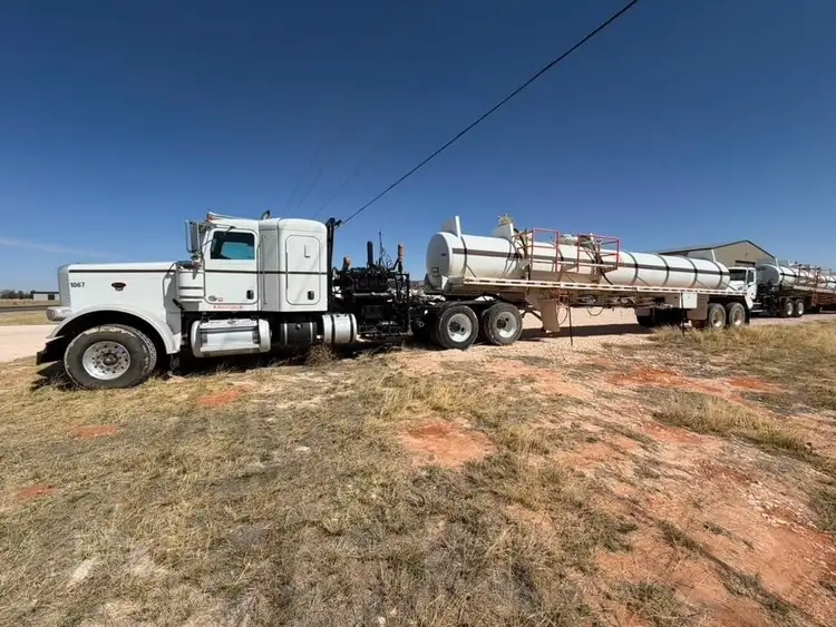 Used 2014 PETERBILT 365 Dump trucks Texas US | Roll Off Truck World #1491940