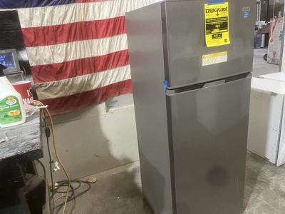 Used FRIGIDAIRE 7.5 CUBIC FEET Refrigerators Michigan US | Miedema Asset Management Group #1334895