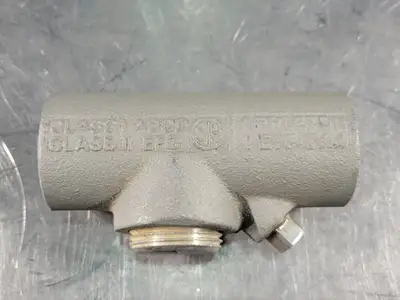 USED APPLETON EYF-EYM