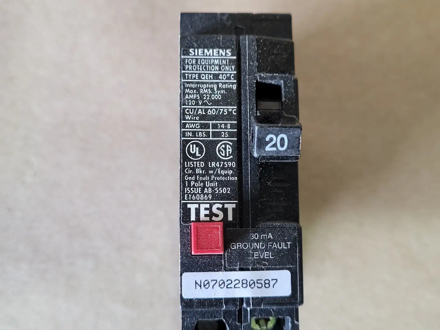 New | in-Stock SIEMENS QE120H Switchgears British Columbia CA | Lenmark #238950